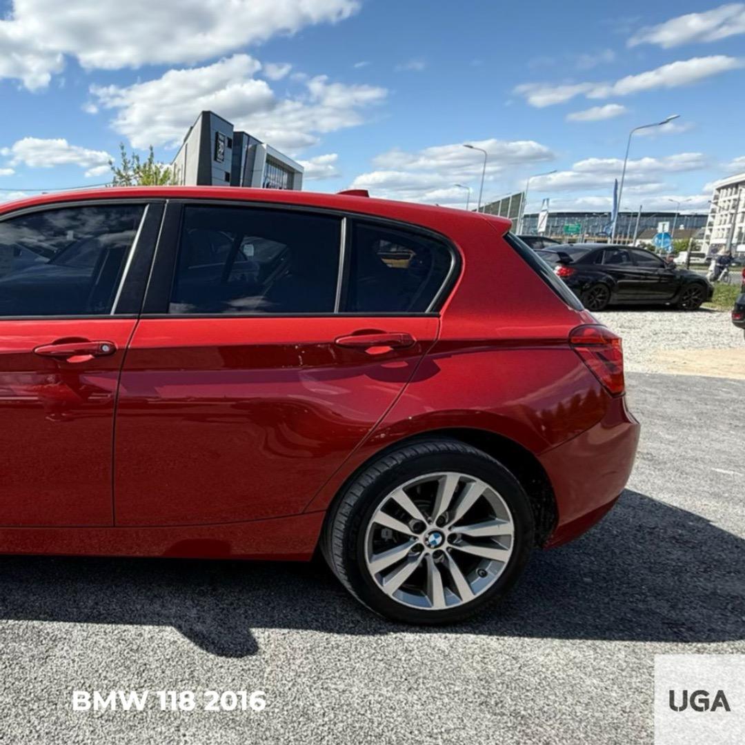 BMW 118 2016