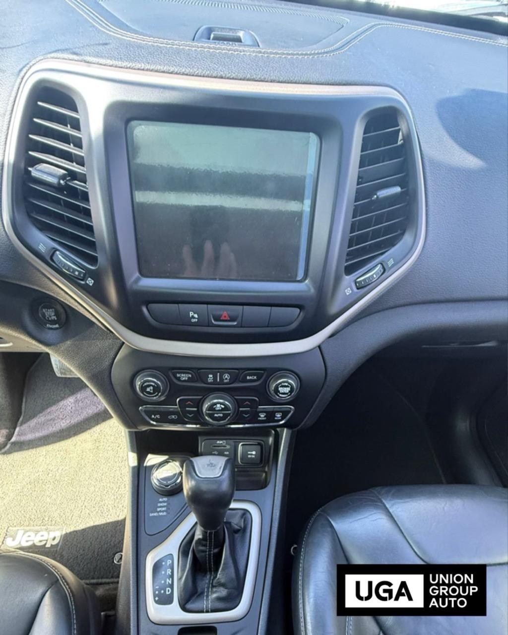 
								Jeep Cherokee 2015 full									