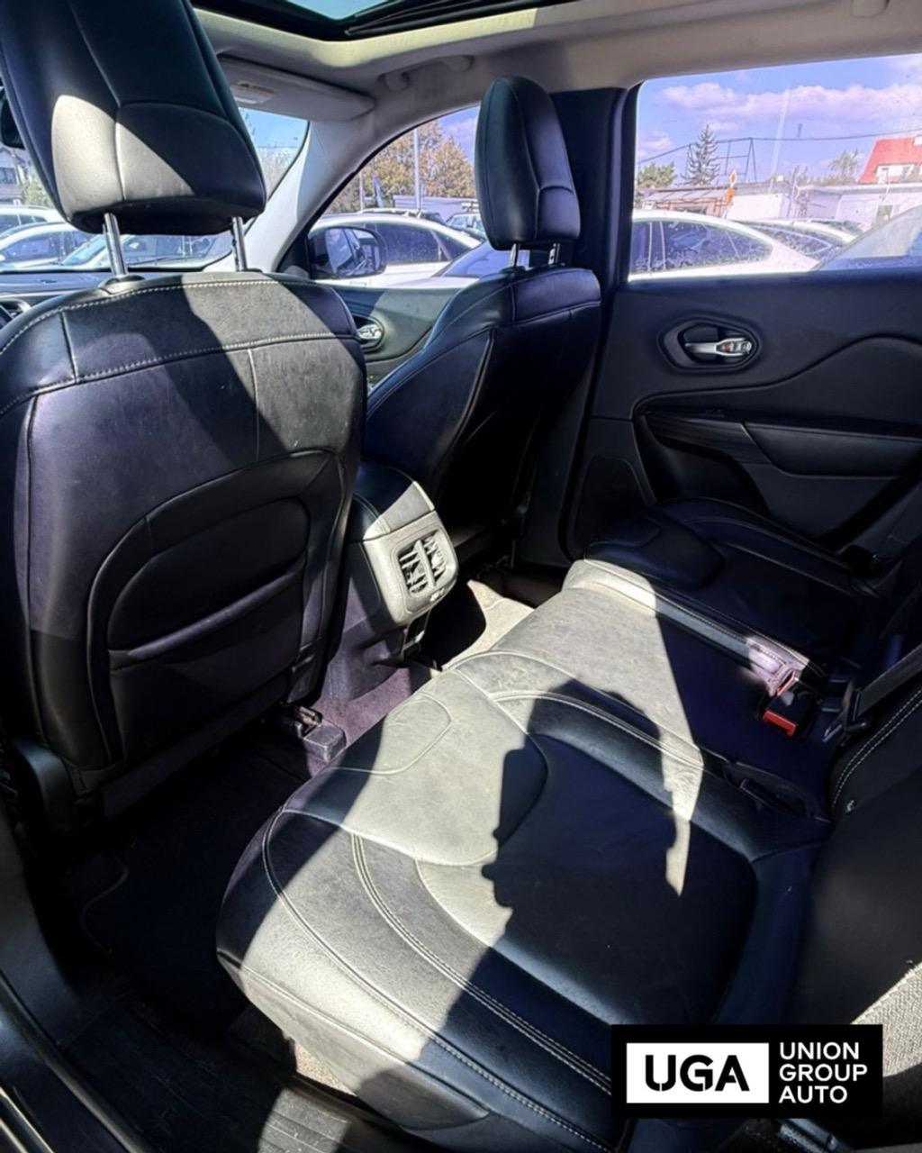 
								Jeep Cherokee 2015 full									