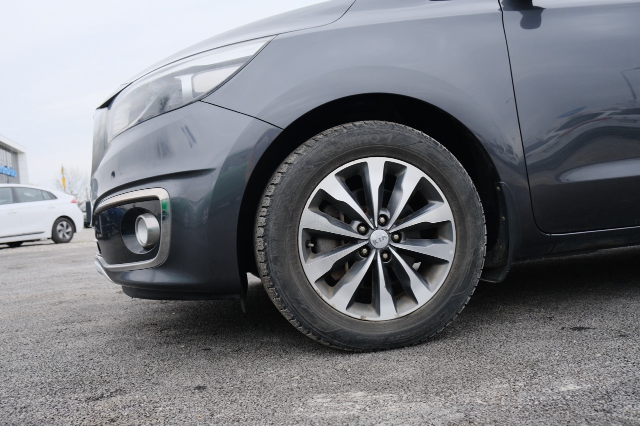 
								KIA Carnival 2018 full									