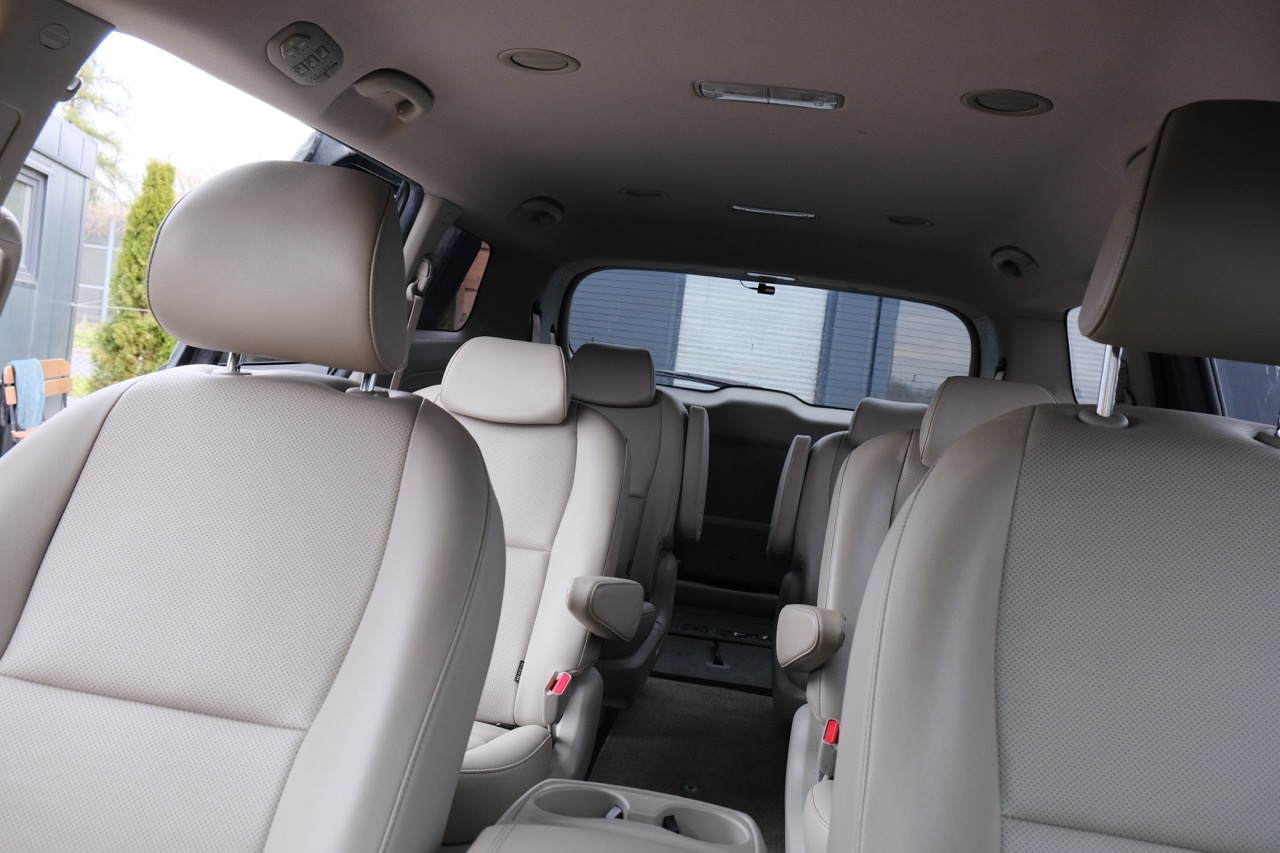 
								KIA Carnival 2018 full									