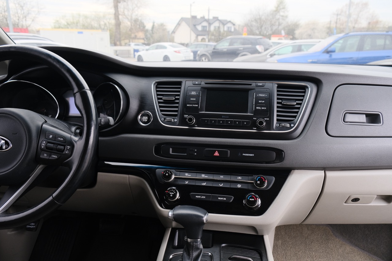 
								KIA Carnival 2018 full									