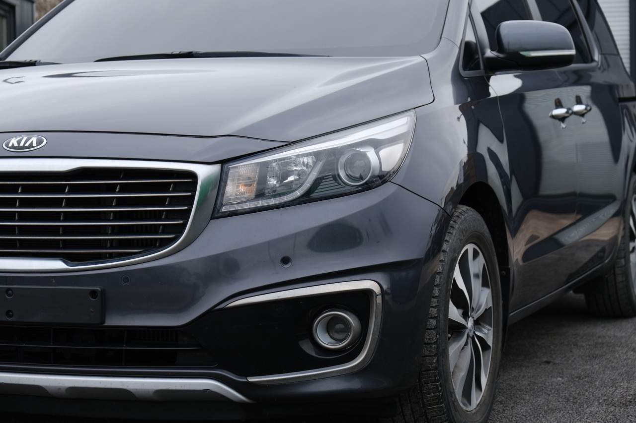 
								KIA Carnival 2018 full									