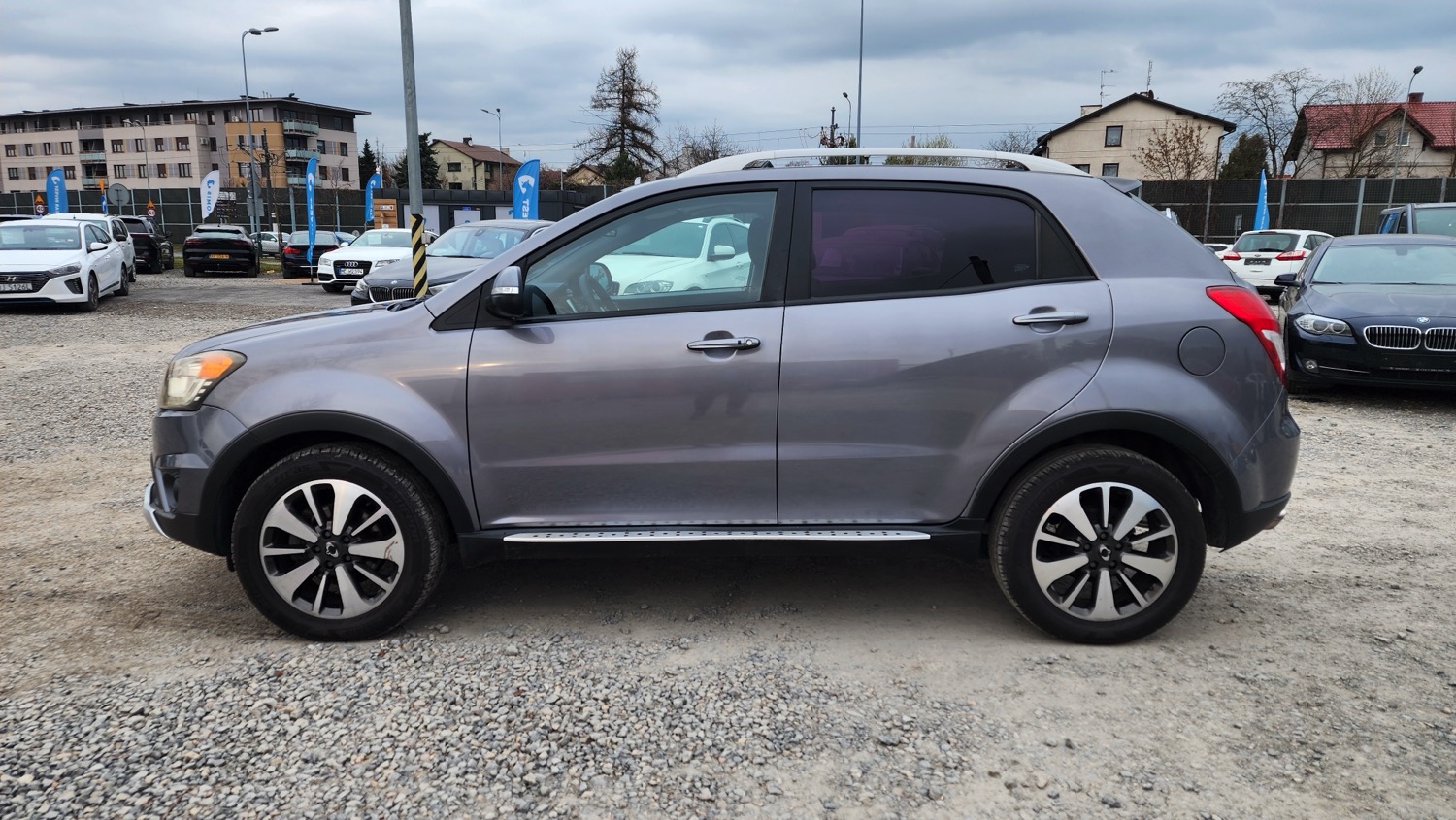 
								Ssangyong Korando full									