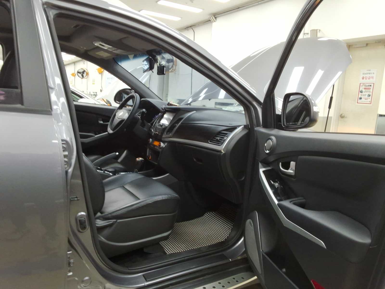 
								Ssangyong Korando full									