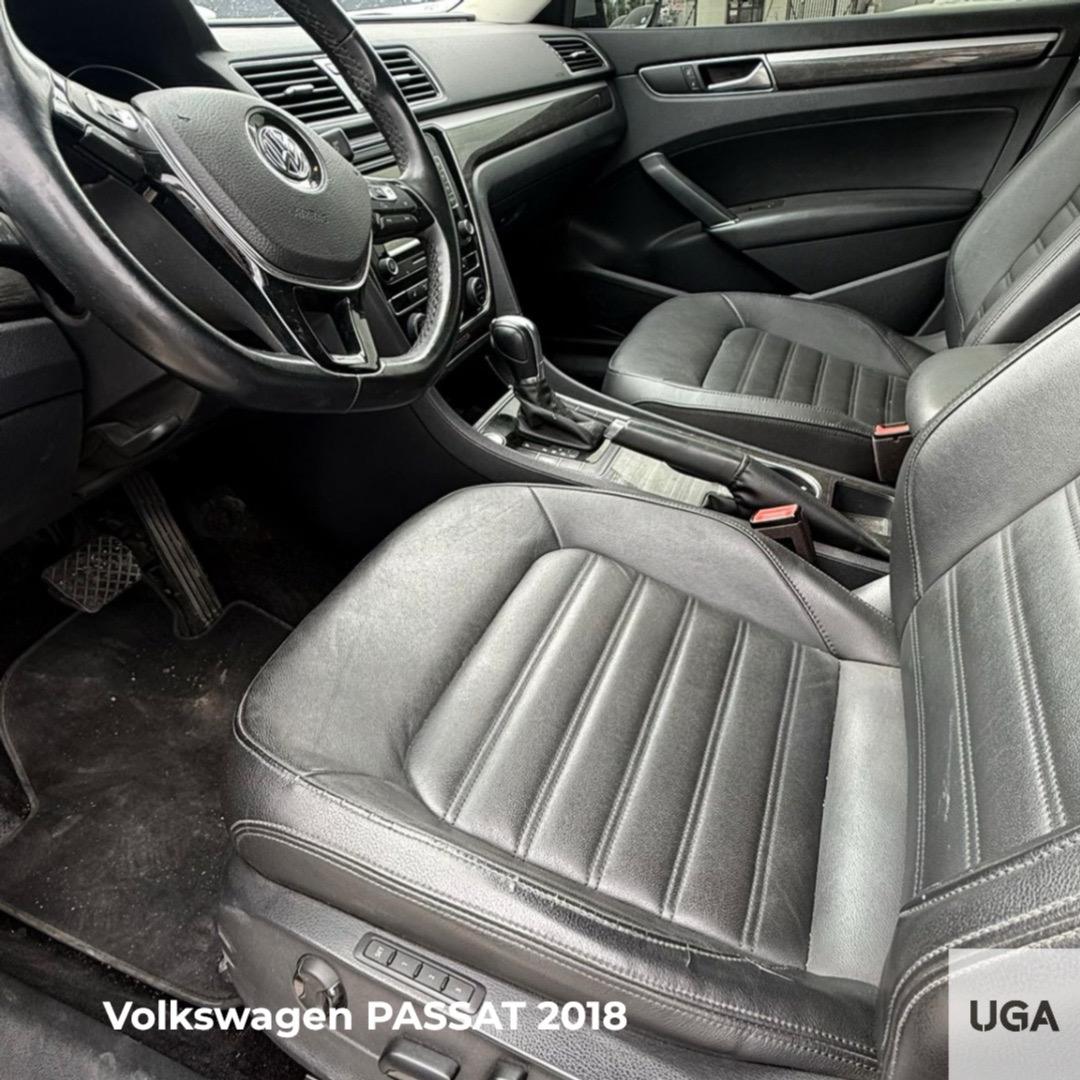 
								Volkswagen PASSAT 2018 full									