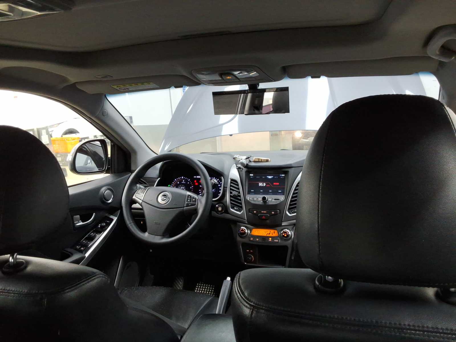 
								Ssangyong Korando full									