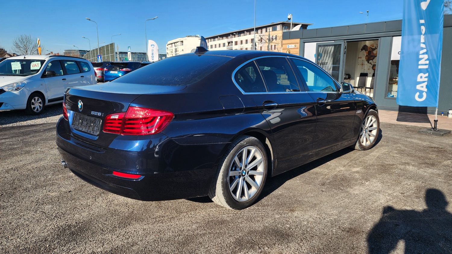 
								BMW 5 Series full									