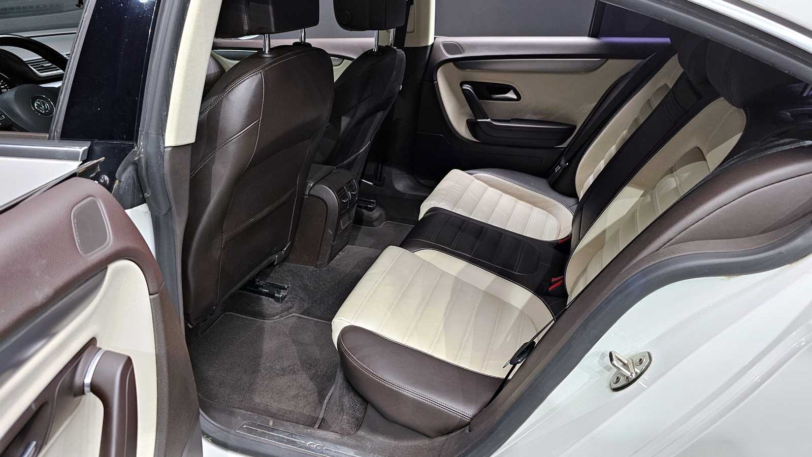 
								Volkswagen CC 2015 full									