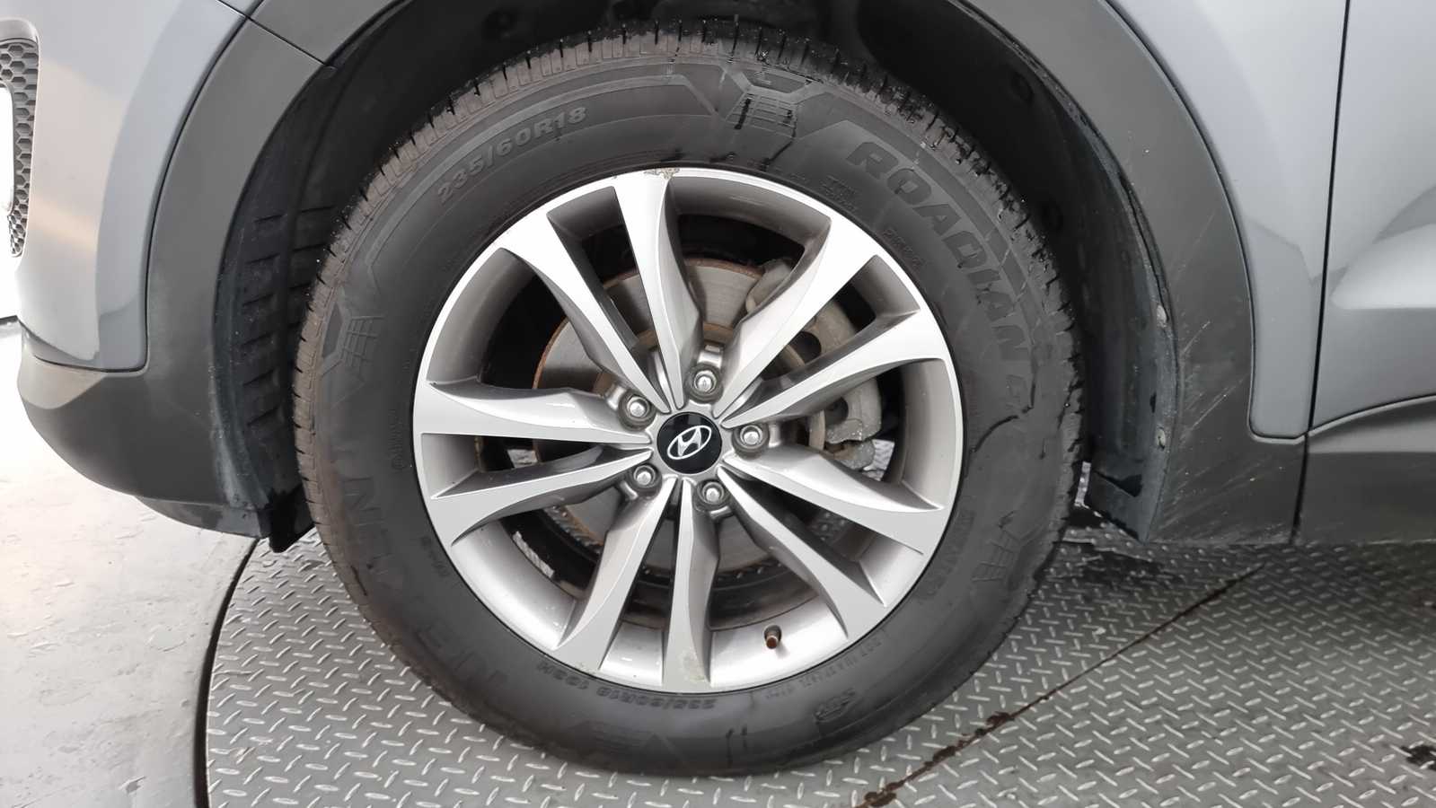 
								Hyundai Santa FE 2015 full									