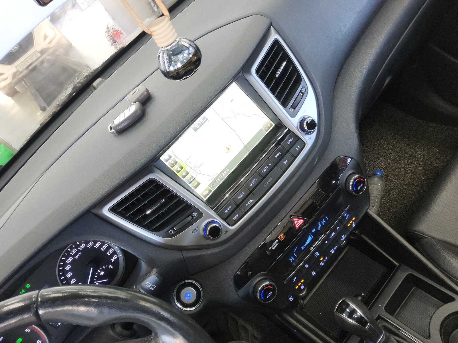 
								Hyundai Tucson 2018 full									