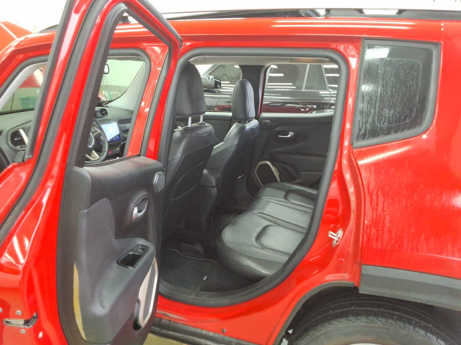 
								Jeep Renegade 2016 full									