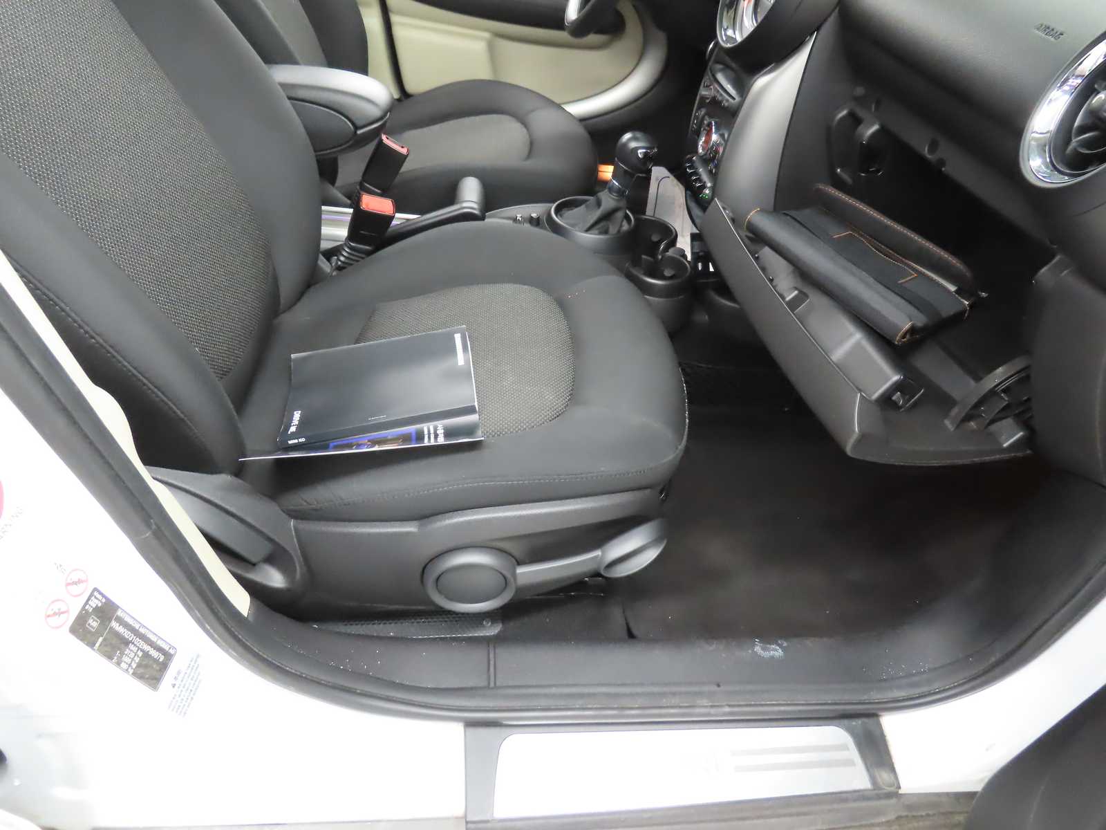 
								Mini COUNTRY 2014 full									