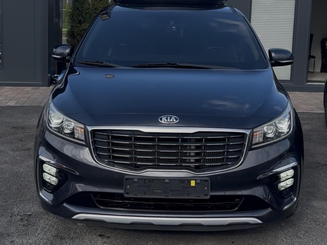 KIA Carnival 2017