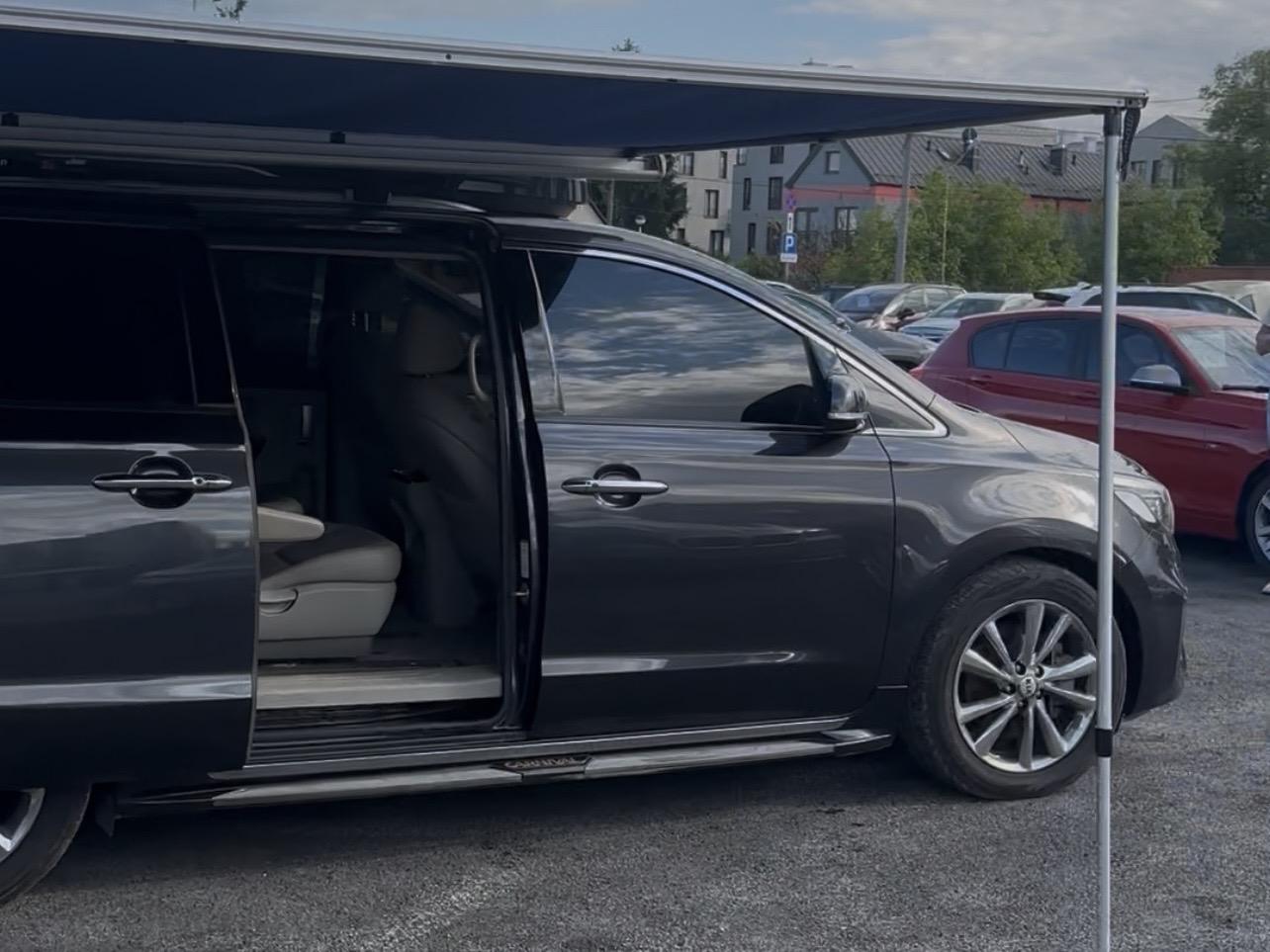 KIA Carnival 2017