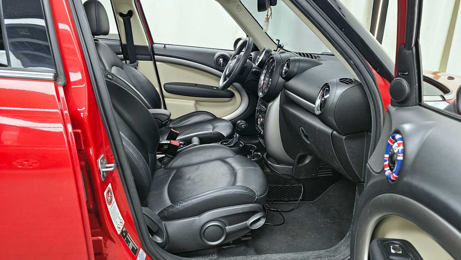 
								Mini COOPER 2015 full									