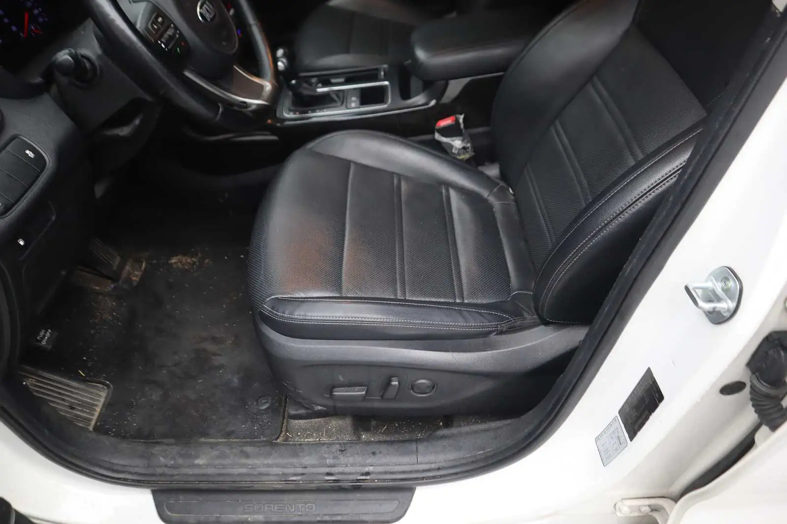 
								KIA Sorento 2015 full									