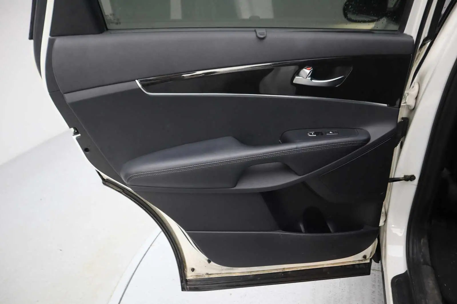 
								KIA Sorento 2015 full									