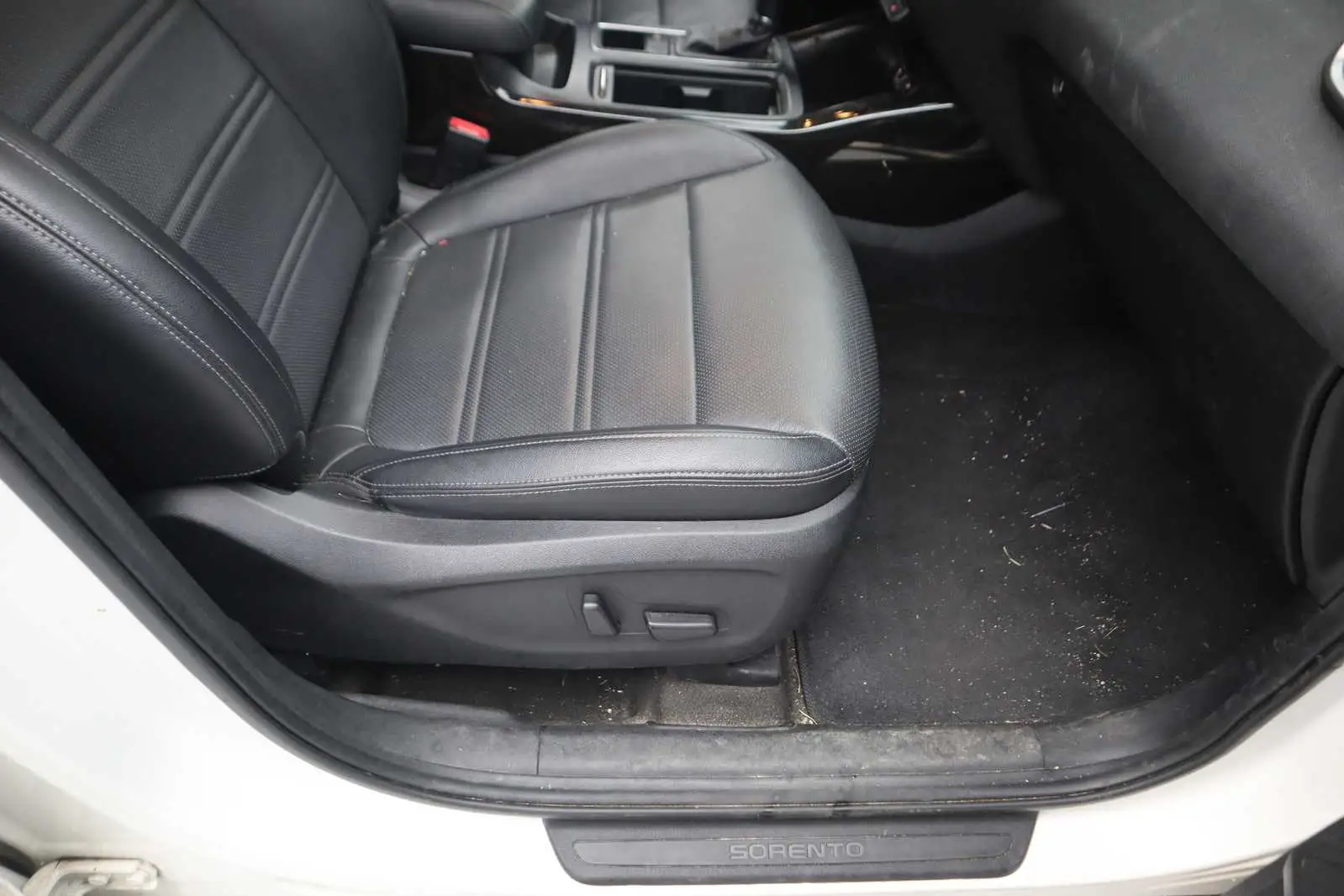 
								KIA Sorento 2015 full									