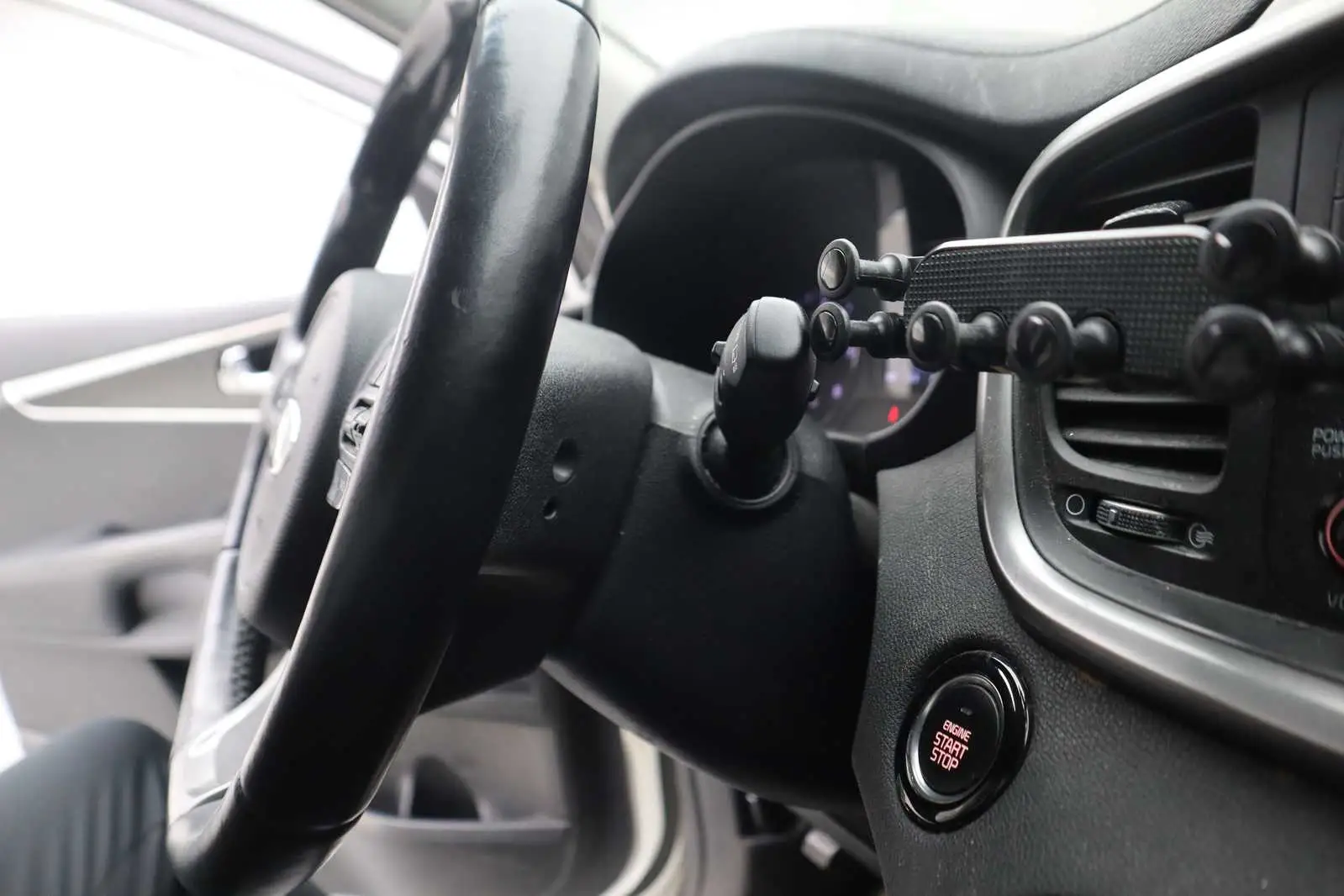 
								KIA Sorento 2015 full									