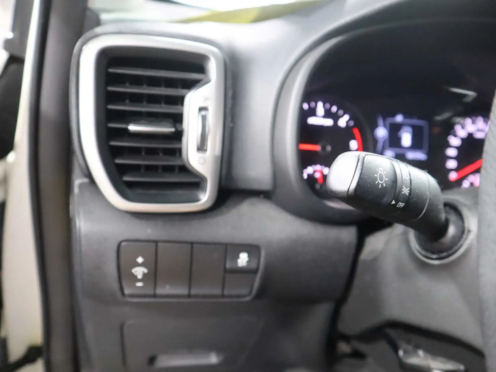 
								KIA Sportage 2016 full									