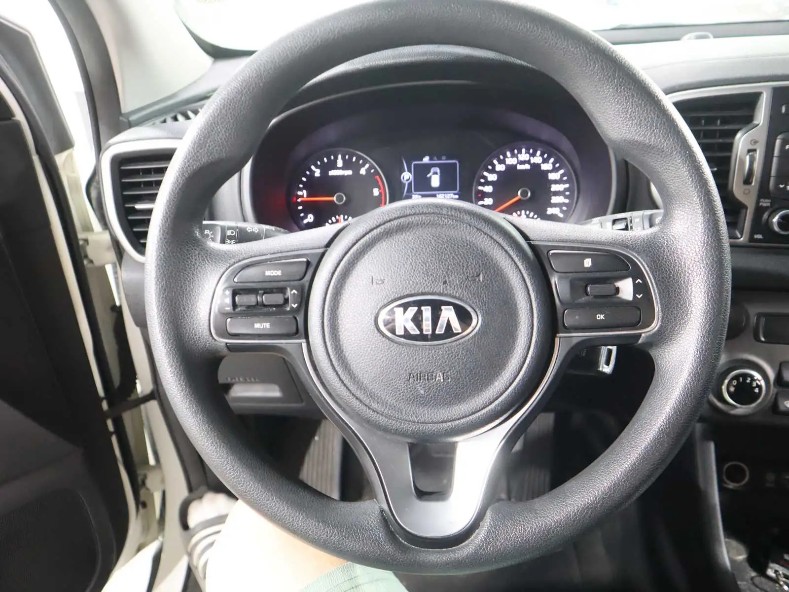 
								KIA Sportage 2016 full									