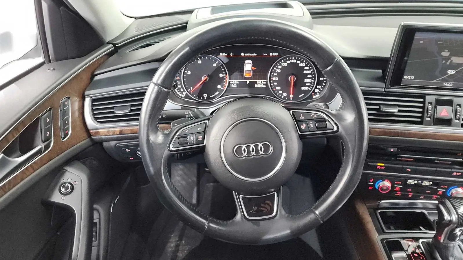 
								Audi A6 2015 full									
