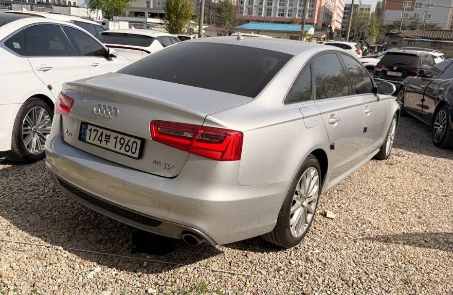 
								Audi A6 2015 full									