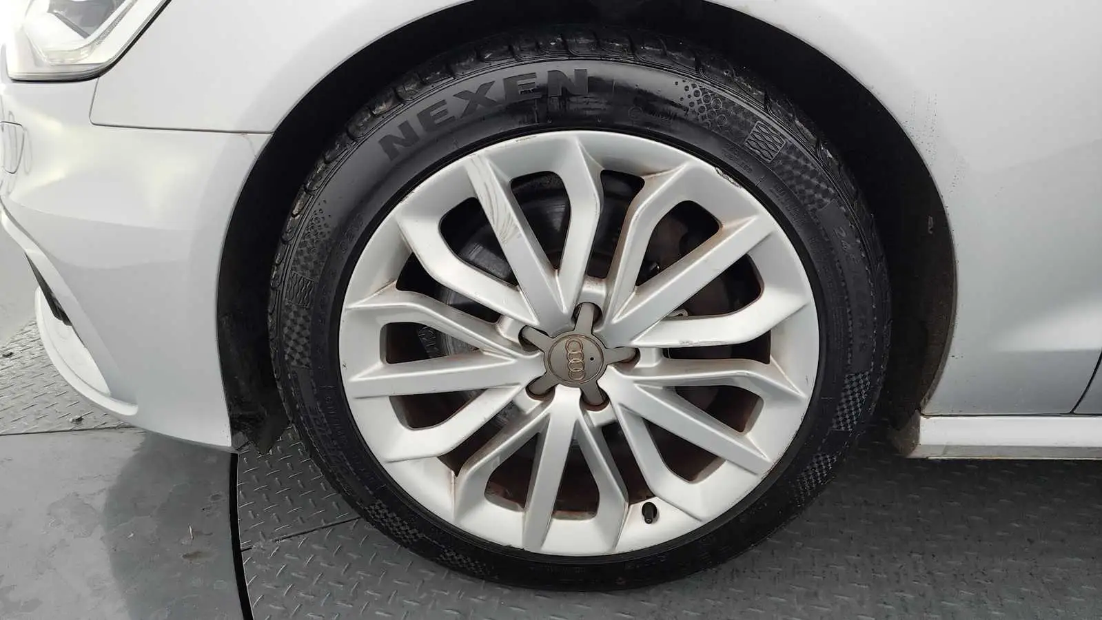 
								Audi A6 2015 full									