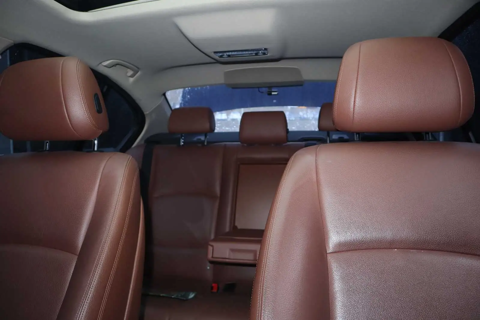 
								BMW Seria 5 2014 2.0D full									