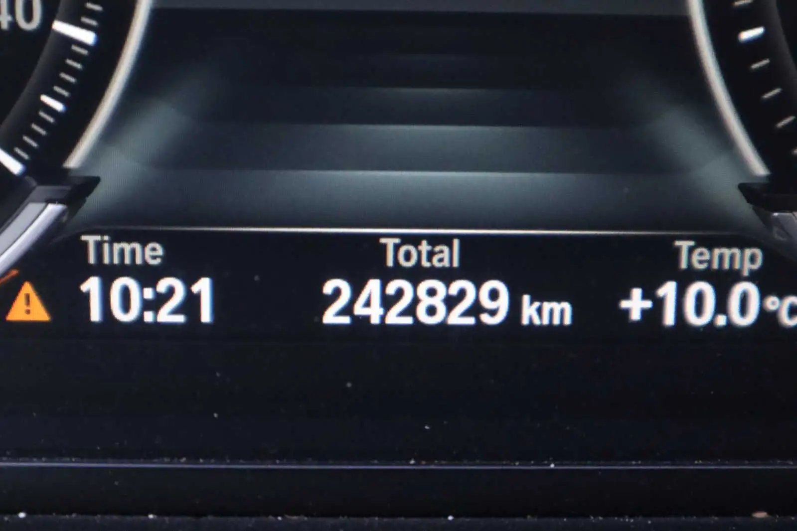 
								BMW Seria 5 2014 2.0D full									
